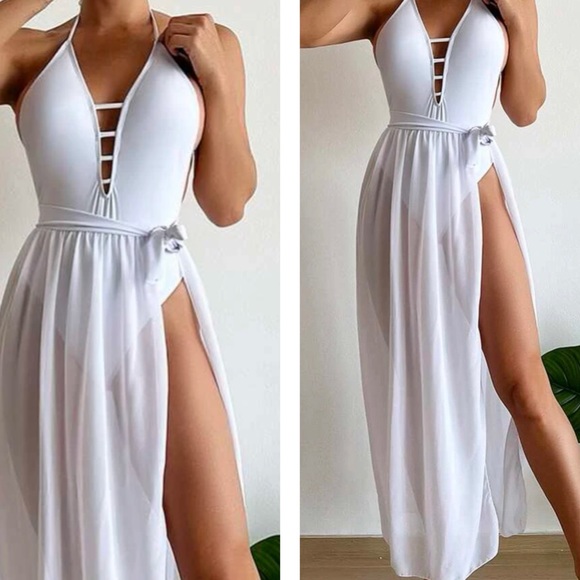 Set One Piece Swimsuit & Beach Skirt Wrap - Picture 1 of 7